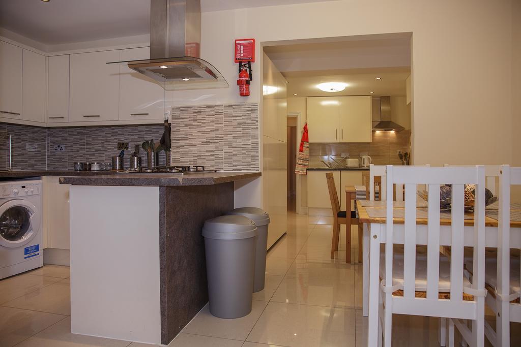 Gooseacre Rooms Гарроу Екстер'єр фото