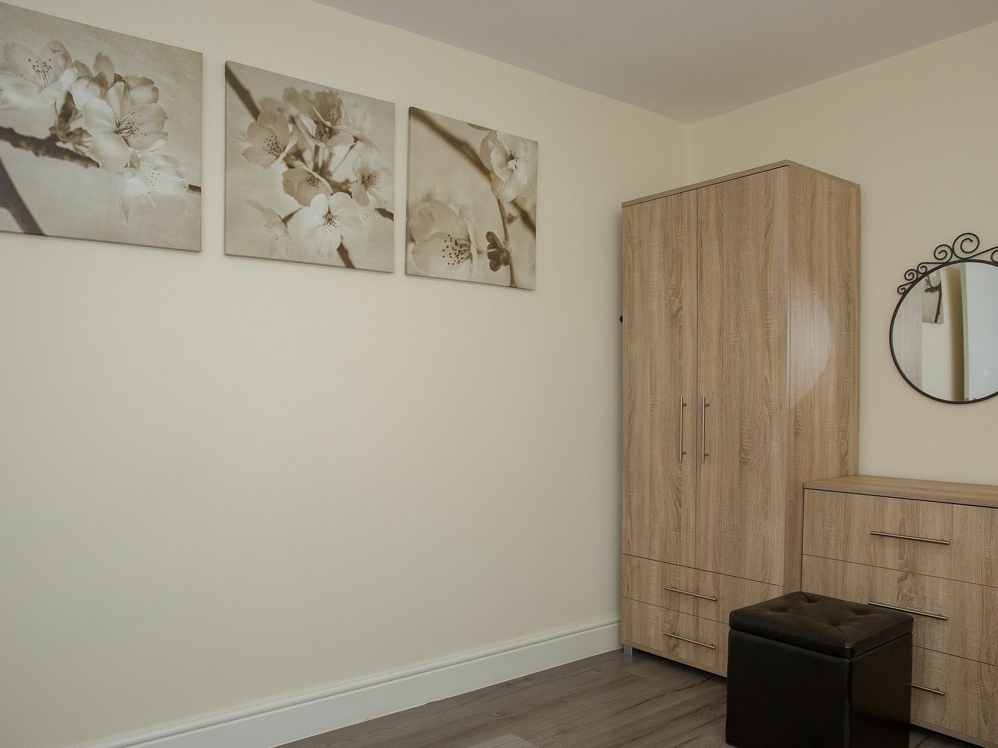 Gooseacre Rooms Гарроу Екстер'єр фото