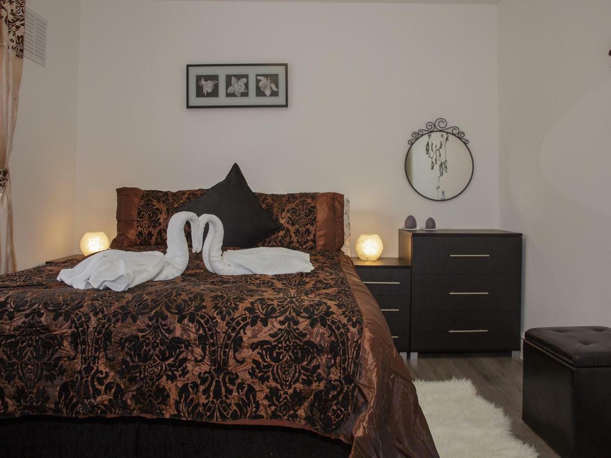 Gooseacre Rooms Гарроу Екстер'єр фото