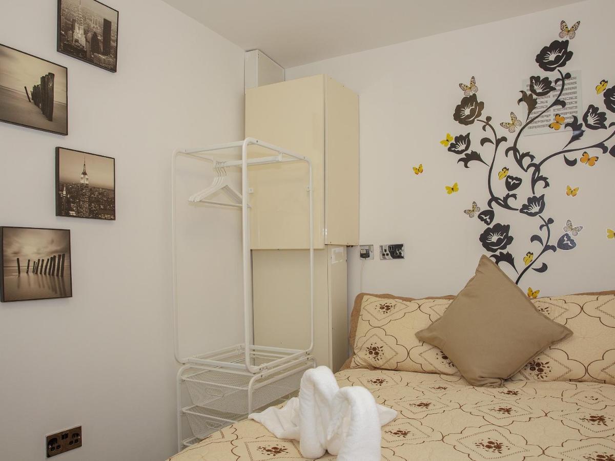Gooseacre Rooms Гарроу Номер фото