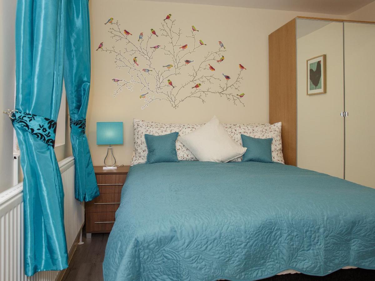 Gooseacre Rooms Гарроу Екстер'єр фото
